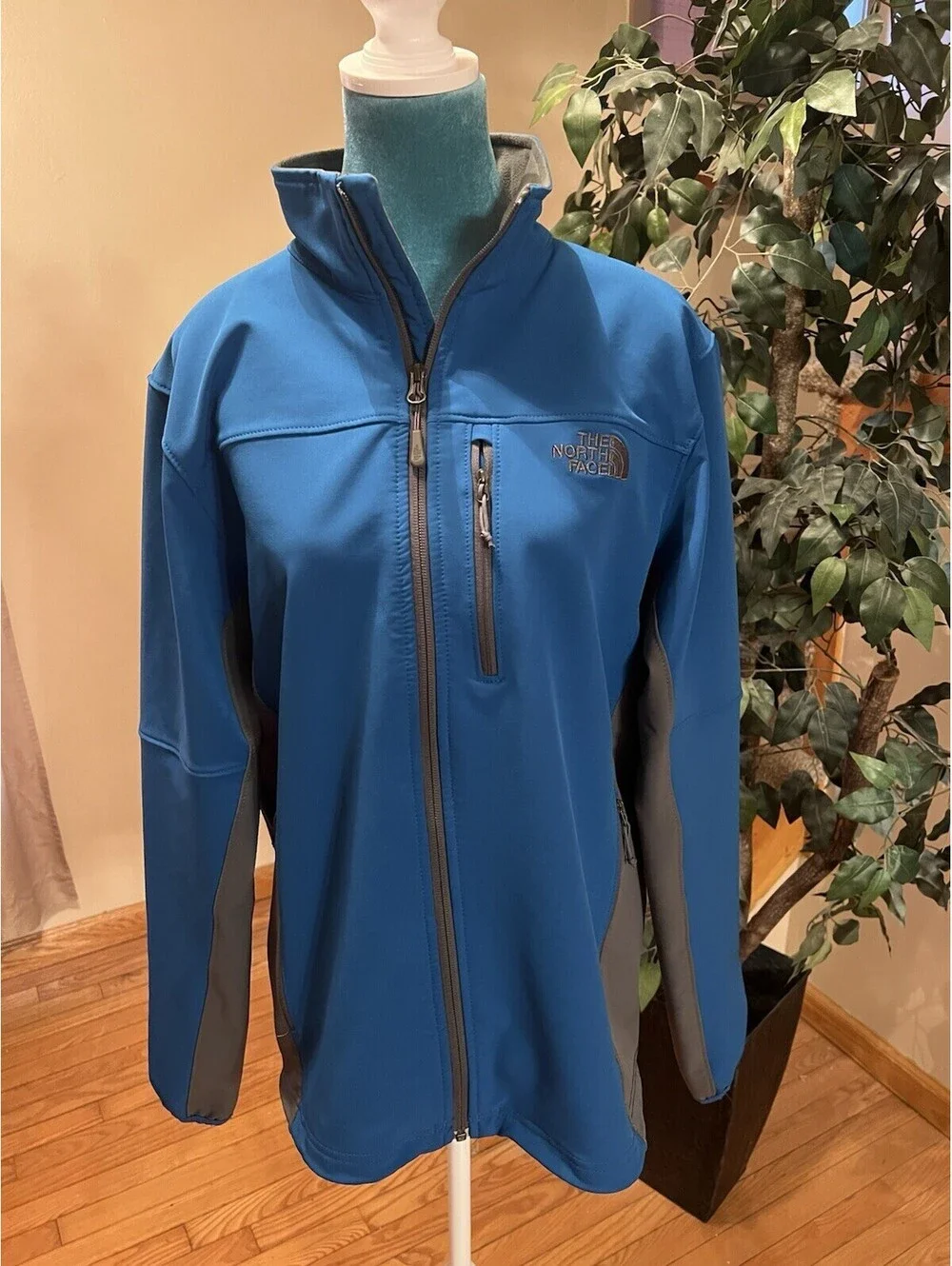 The North Face Pneumatic Apex Jacket Men's Size M Blue/Grey Full Zip Pockets